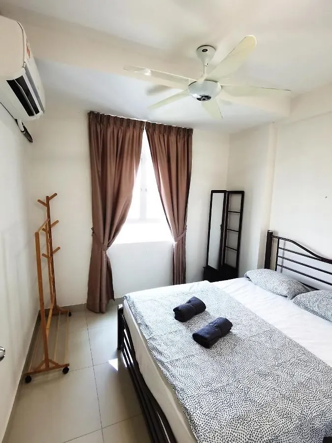 Tur11-Oppesite Pisa Stadium-1Min-Foodcourt-Minimarket Bayan Lepas Malaysia